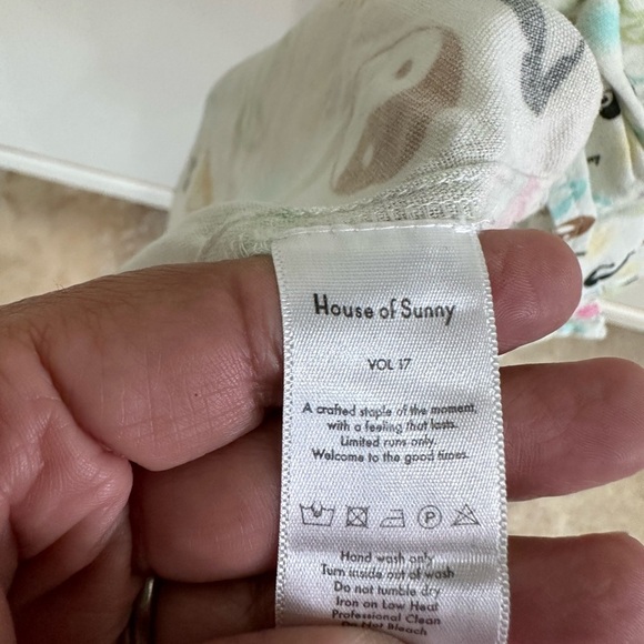 HOUSE OF SUNNY
Happy Days Shirt (101) - Picture 5 of 8